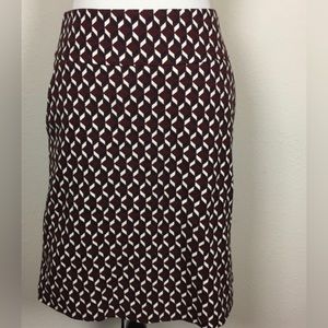 Geometric pattern maroon skirt